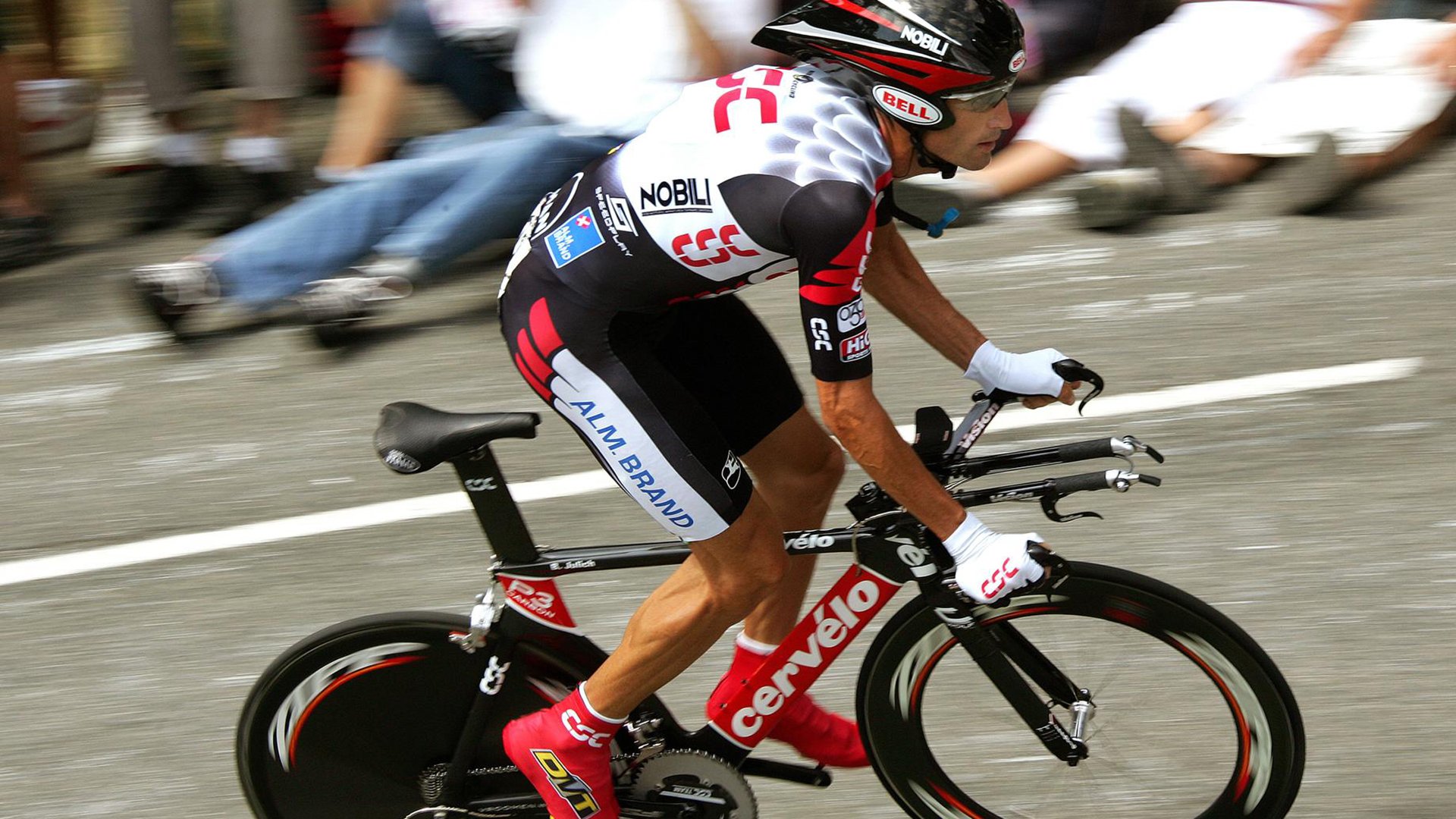 城市接力马拉松锦标赛 上海队最后一棒完成逆转夺冠