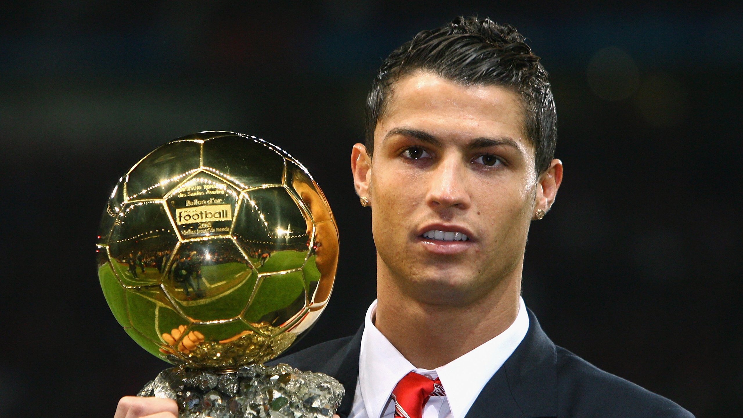 球员转会市场持续活跃